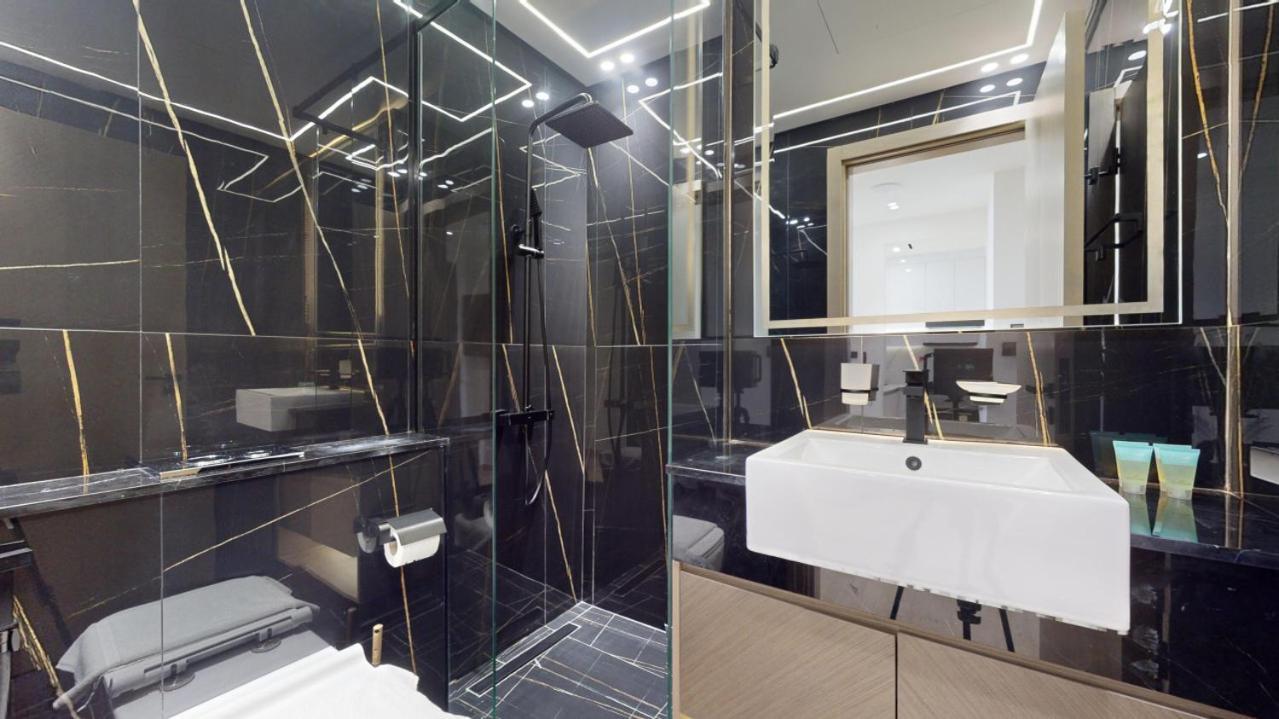 Binghatti Crest - Elegant One Bedroom
